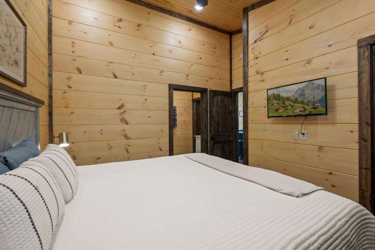 New Cozy Mountain Cabin Hot Tub Near Downtown Gatlinburg Eksteriør bilde