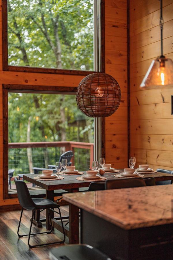 New Cozy Mountain Cabin Hot Tub Near Downtown Gatlinburg Eksteriør bilde
