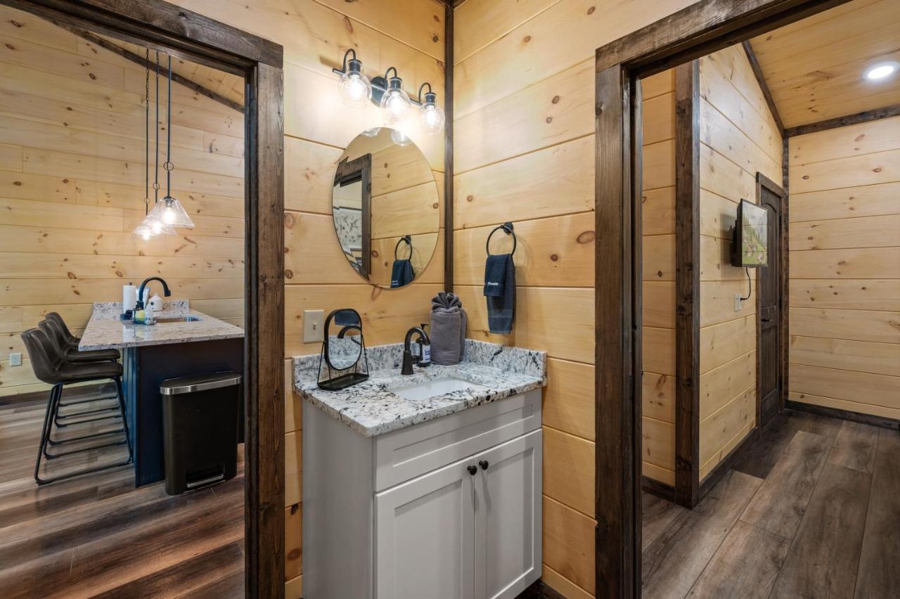 New Cozy Mountain Cabin Hot Tub Near Downtown Gatlinburg Eksteriør bilde
