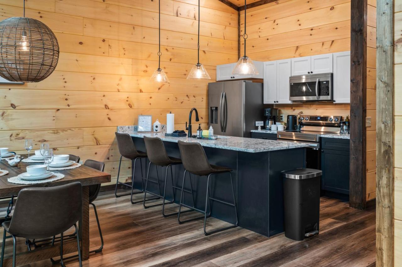 New Cozy Mountain Cabin Hot Tub Near Downtown Gatlinburg Eksteriør bilde