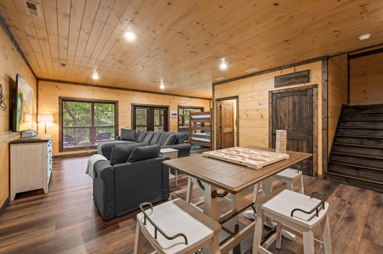 New Cozy Mountain Cabin Hot Tub Near Downtown Gatlinburg Eksteriør bilde