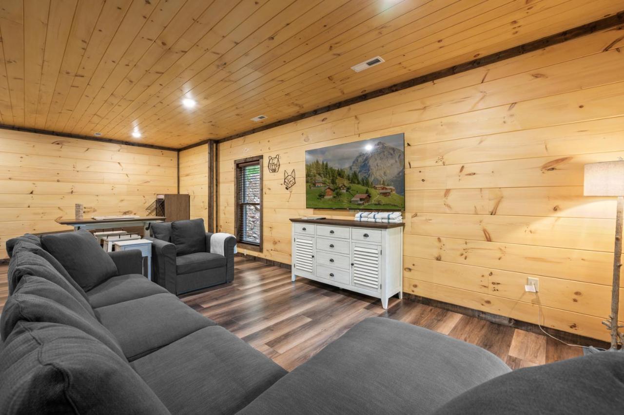 New Cozy Mountain Cabin Hot Tub Near Downtown Gatlinburg Eksteriør bilde