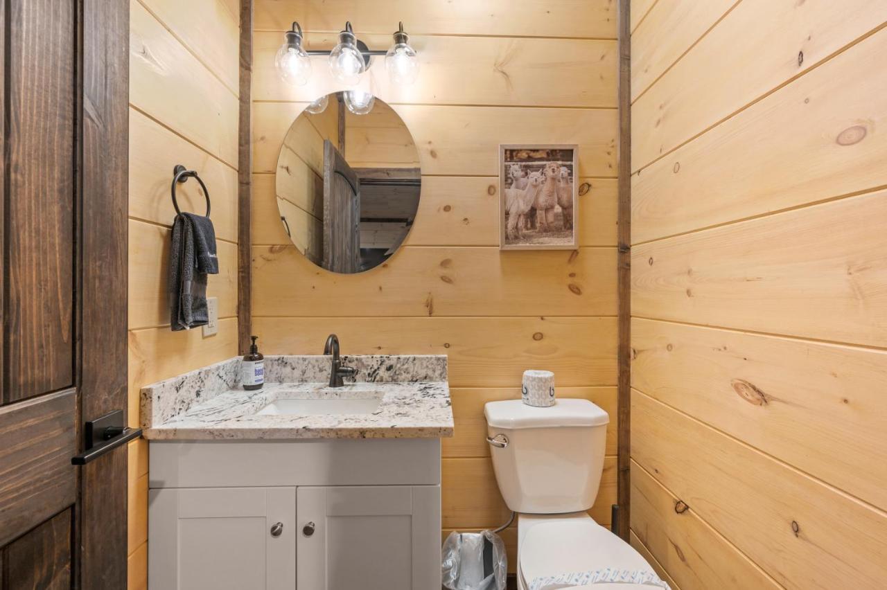 New Cozy Mountain Cabin Hot Tub Near Downtown Gatlinburg Eksteriør bilde